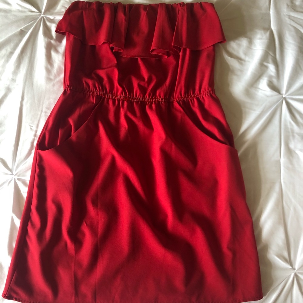 Red strapless dress